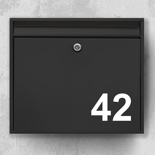 Minimalist mailbox sticker with large house number at the bottom right - high readability in weather-resistant vinyl