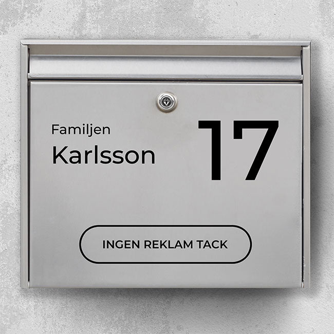 Mailbox label – clear typography with family text and house number as well as marked field “No advertising, please” – robust outdoor sticker