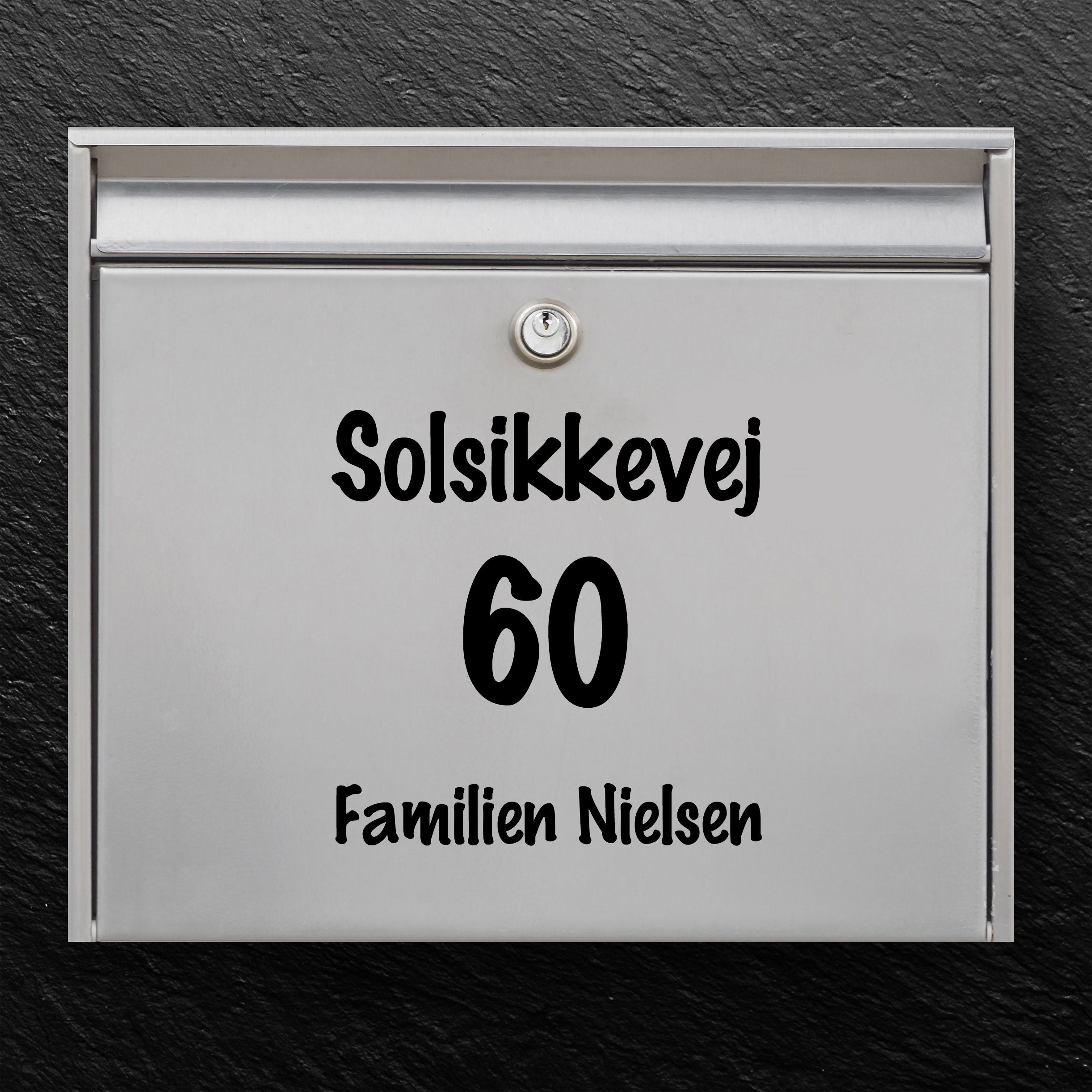 Compact mailbox label - clear number and street name in handwriting look, space for family name - robust outdoor sticker