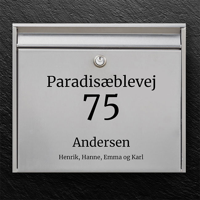 Elegant mailbox label – classic serif with clear number, street name and family information in three levels – robust outdoor sticker